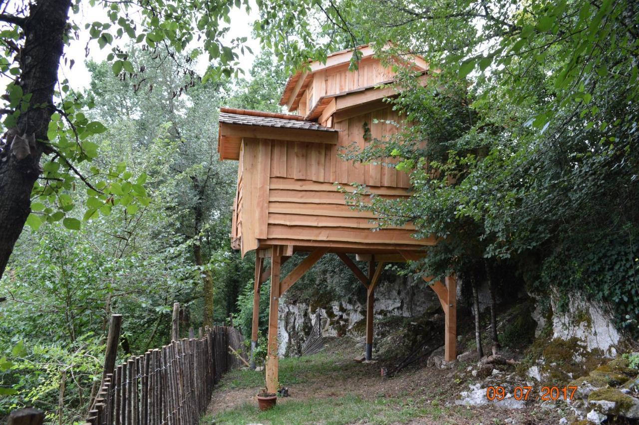 Nuits Perchees A Laroque Bed & Breakfast Saint-Antoine-de-Breuilh Eksteriør bilde