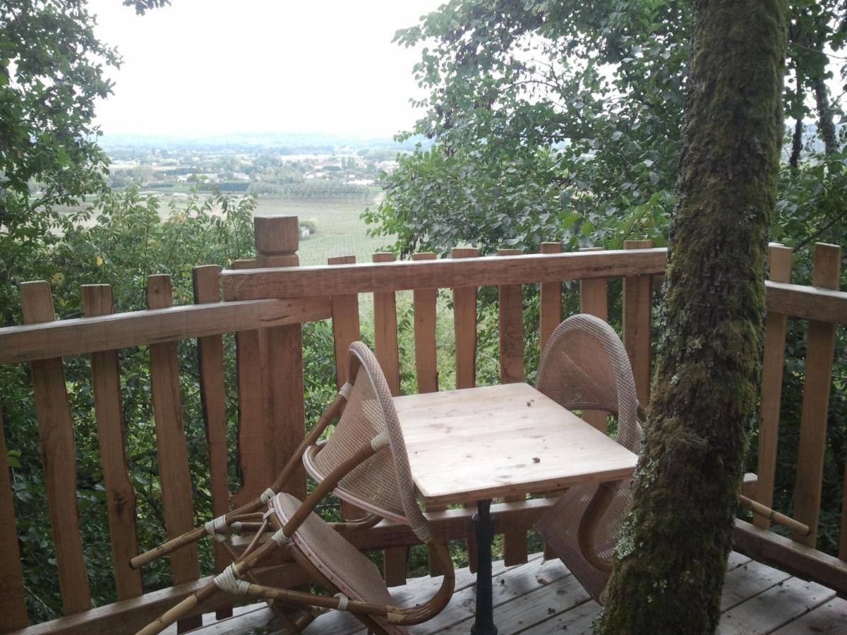 Nuits Perchees A Laroque Bed & Breakfast Saint-Antoine-de-Breuilh Eksteriør bilde