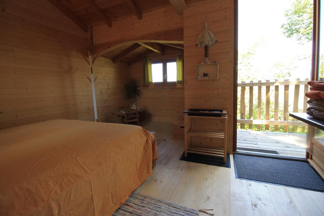 Nuits Perchees A Laroque Bed & Breakfast Saint-Antoine-de-Breuilh Eksteriør bilde
